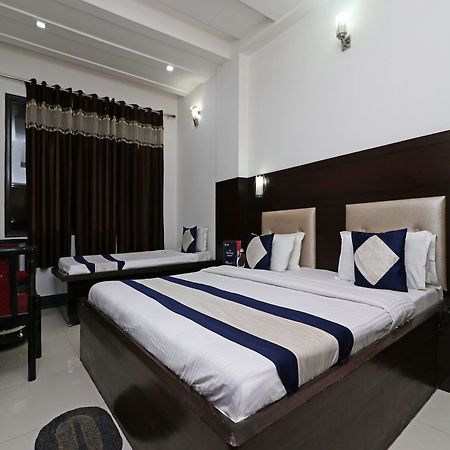 Oyo 9974 Hotel Taj Prince อัครา ภายนอก รูปภาพ