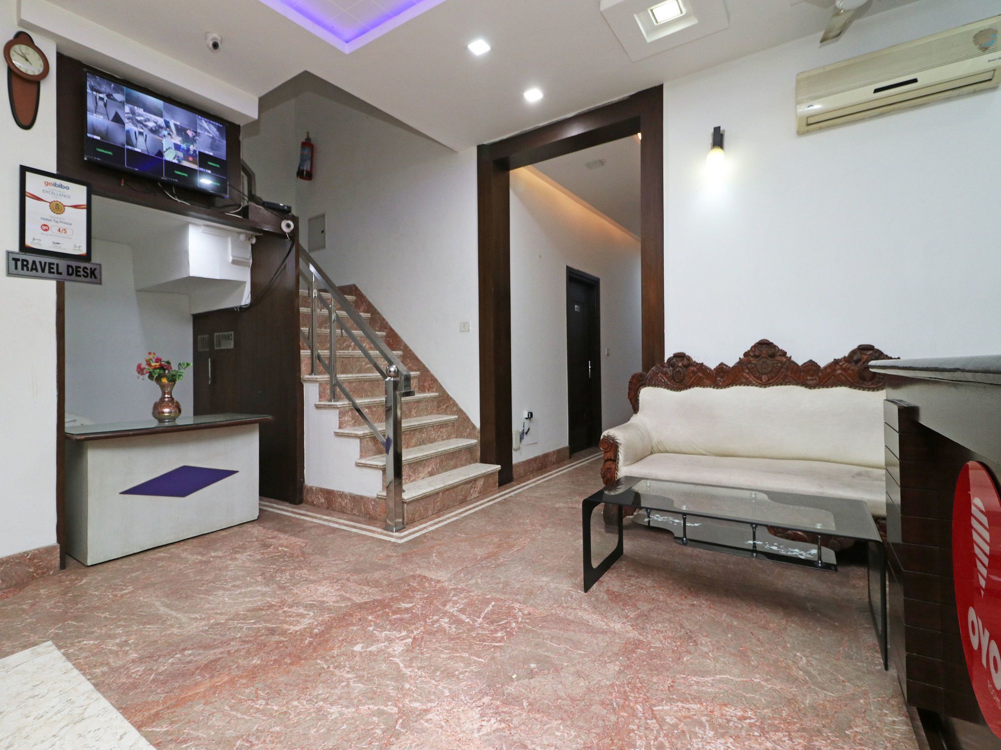 Oyo 9974 Hotel Taj Prince อัครา ภายนอก รูปภาพ